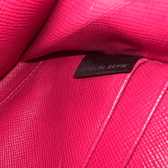 Prada Saffiano Continental Wallet - Picture 4 of 8